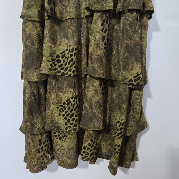 Vintage 90s Elegant Tiered Skirt in Olive Green Leopard Print Paisley Floral - Picture 3 of 8
